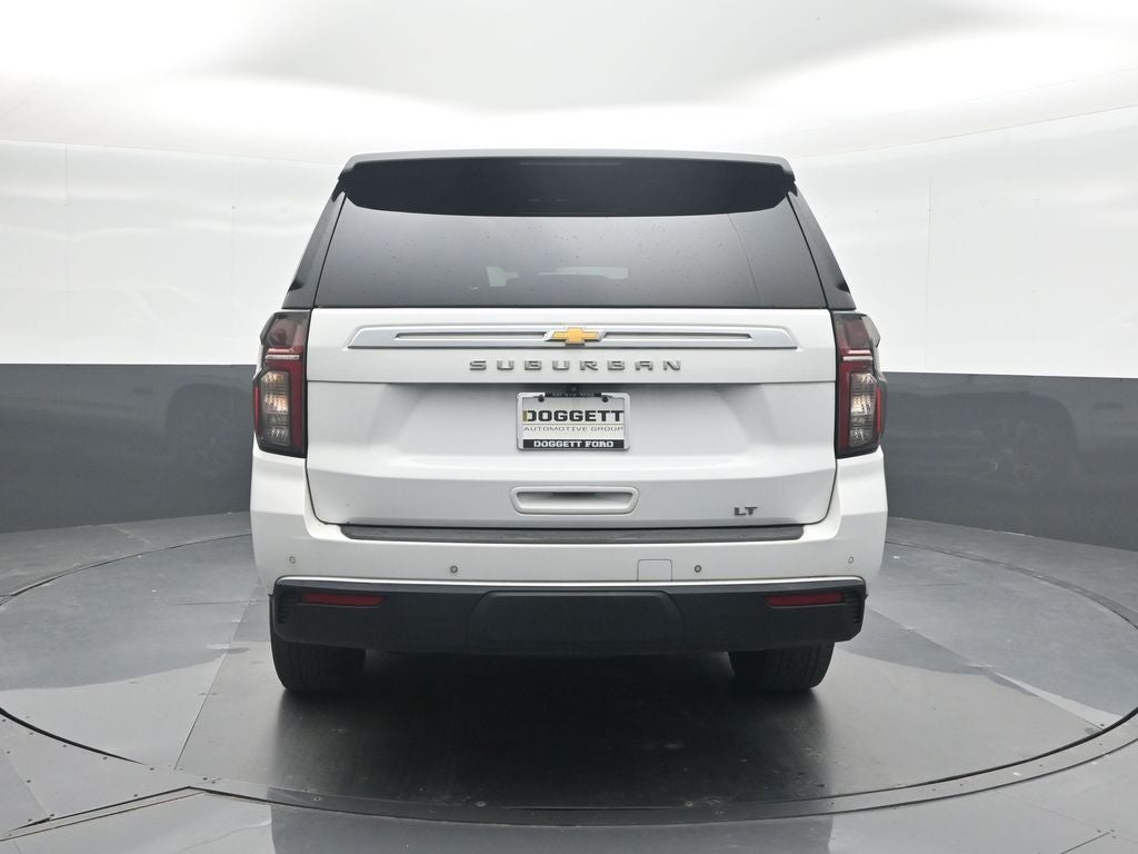 2022 Chevrolet Suburban LT