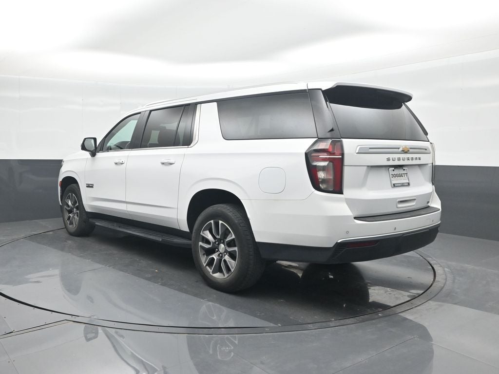 2022 Chevrolet Suburban LT