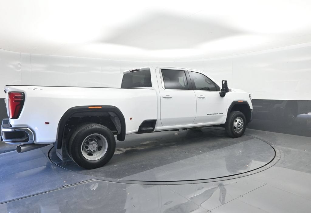 2025 GMC Sierra 3500HD SLE DRW
