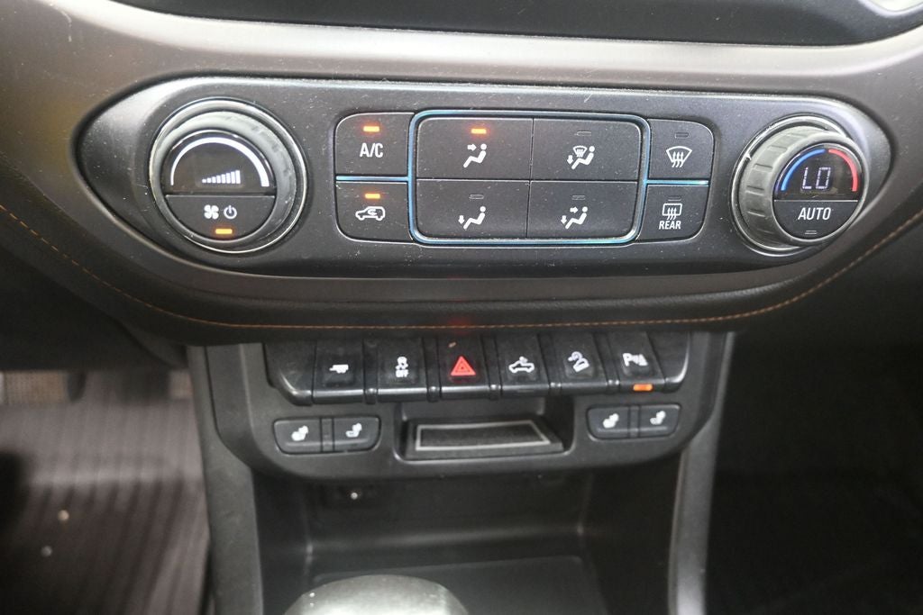 2022 GMC Canyon AT4 w/Leather