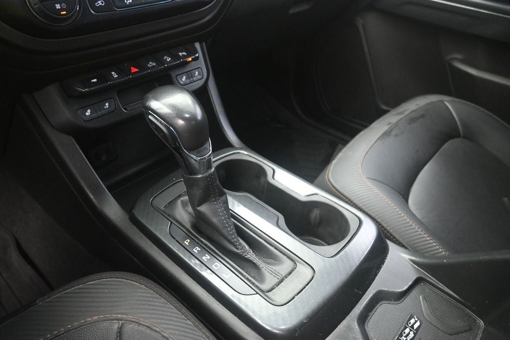 2022 GMC Canyon AT4 w/Leather