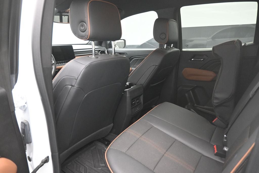 2024 GMC Canyon AT4