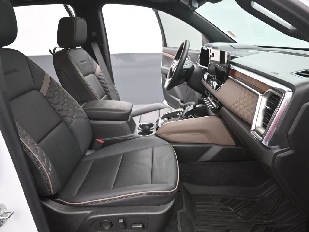 2024 GMC Canyon Denali