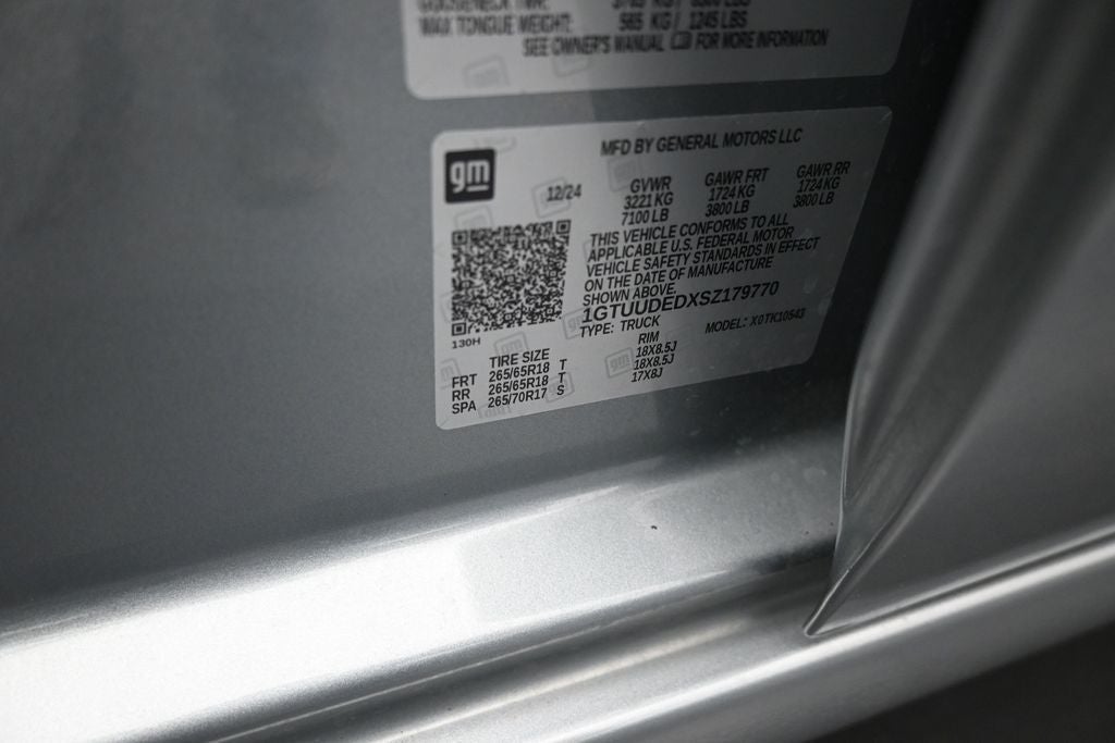 2025 GMC Sierra 1500 SLT
