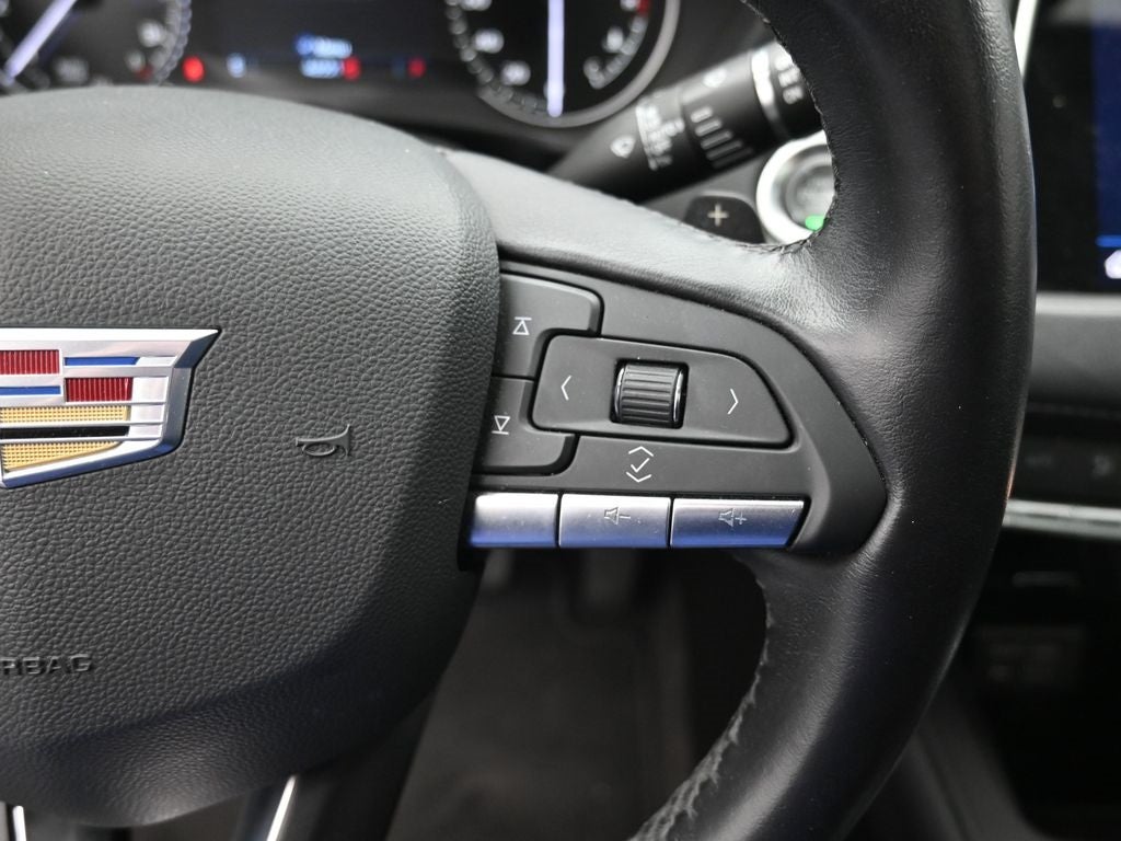 2023 Cadillac XT4 Premium Luxury