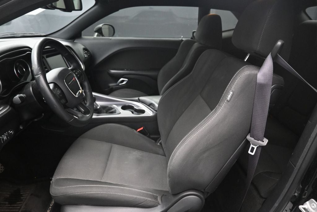 2015 Dodge Challenger R/T Shaker