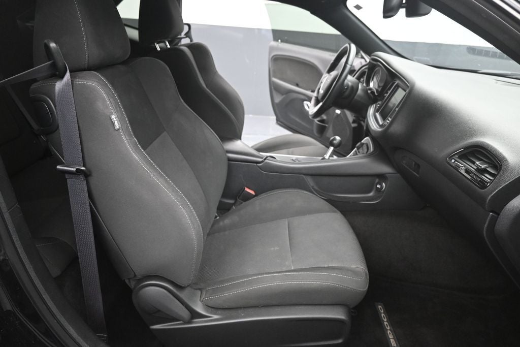 2015 Dodge Challenger R/T Shaker