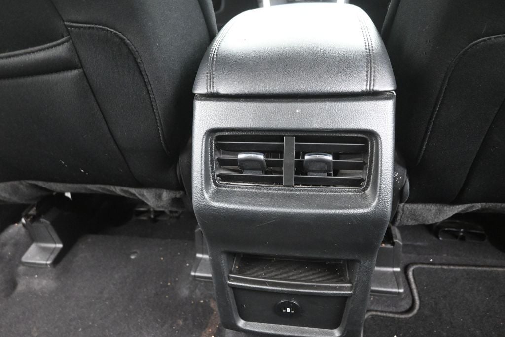 2023 Ford Edge SE