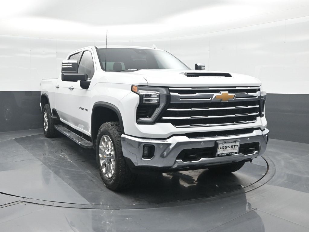 2025 Chevrolet Silverado 3500HD LTZ