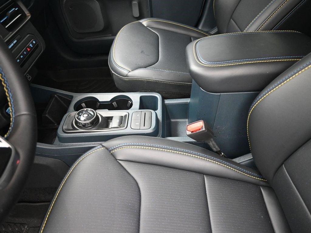 2025 Ford Maverick Lobo Standard