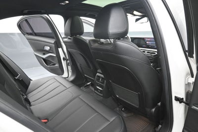 2023 BMW 3 Series 330i