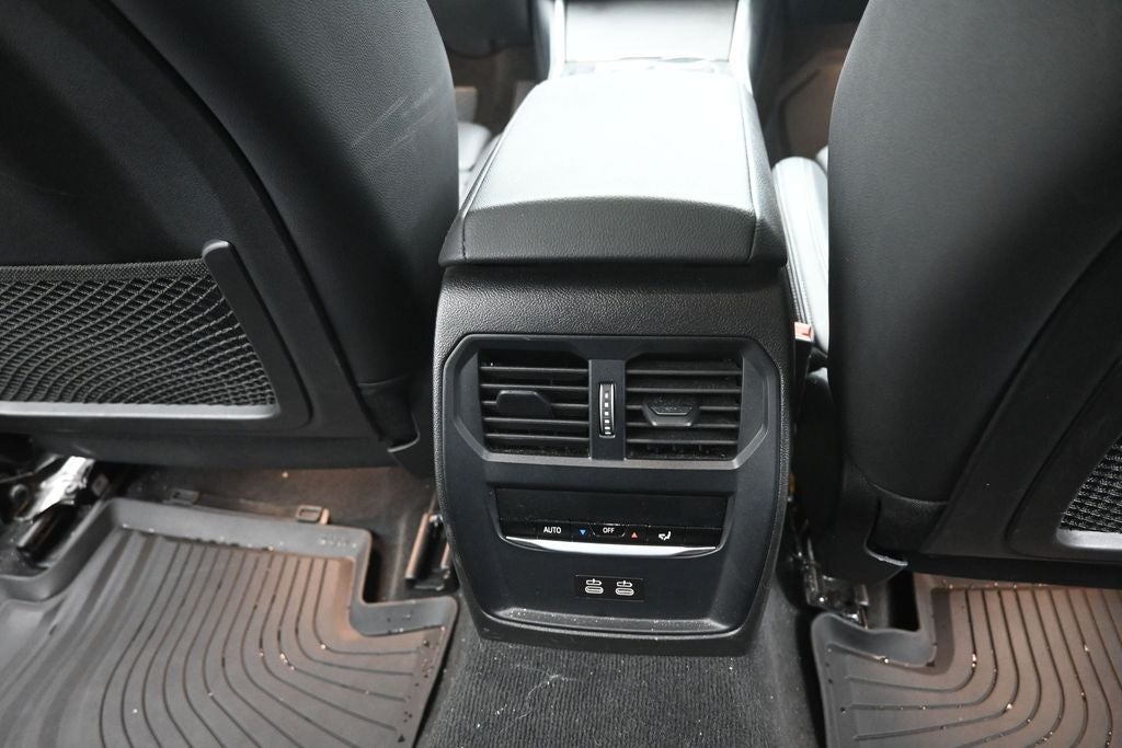 2023 BMW 3 Series 330i