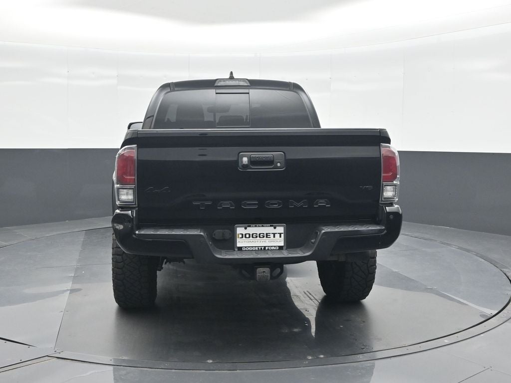 2021 Toyota Tacoma Limited LIFTED V6