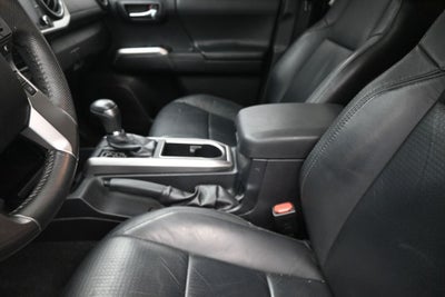2021 Toyota Tacoma Limited LIFTED V6