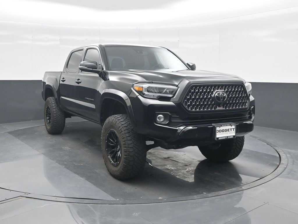 2021 Toyota Tacoma Limited LIFTED V6