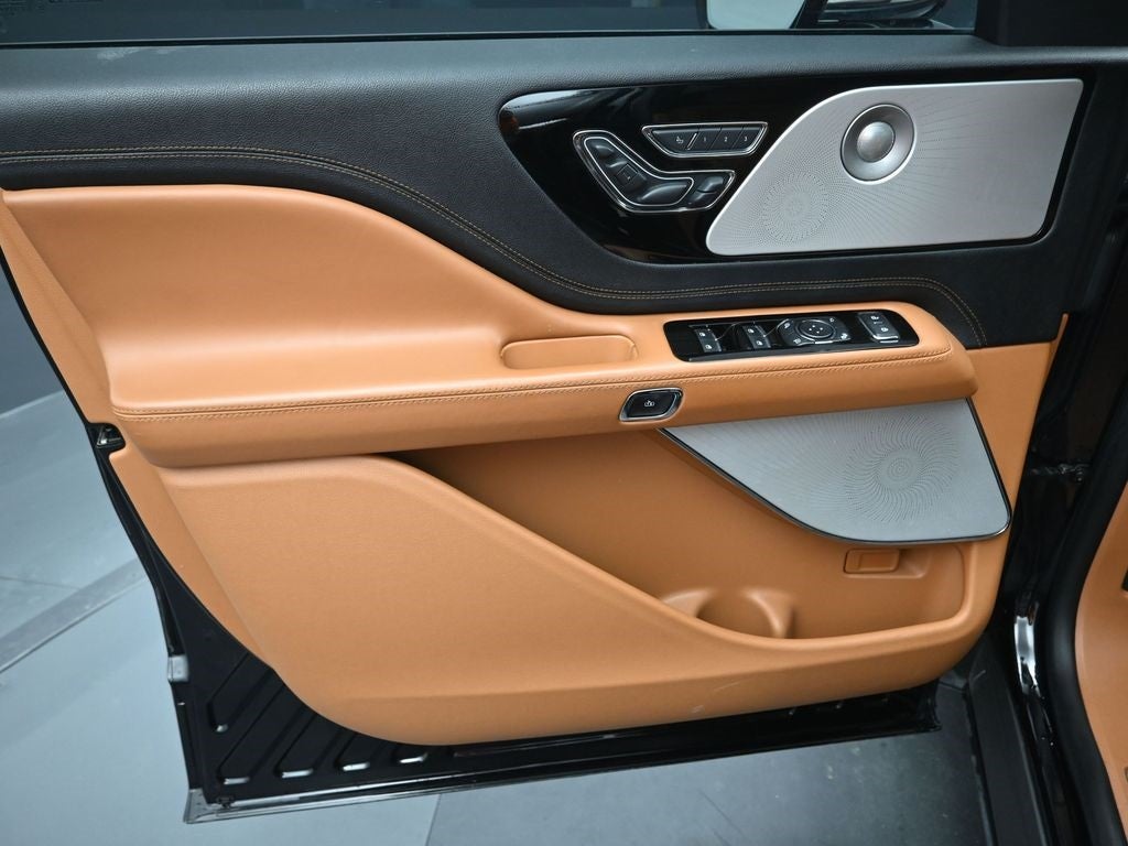 2021 Lincoln Aviator Black Label