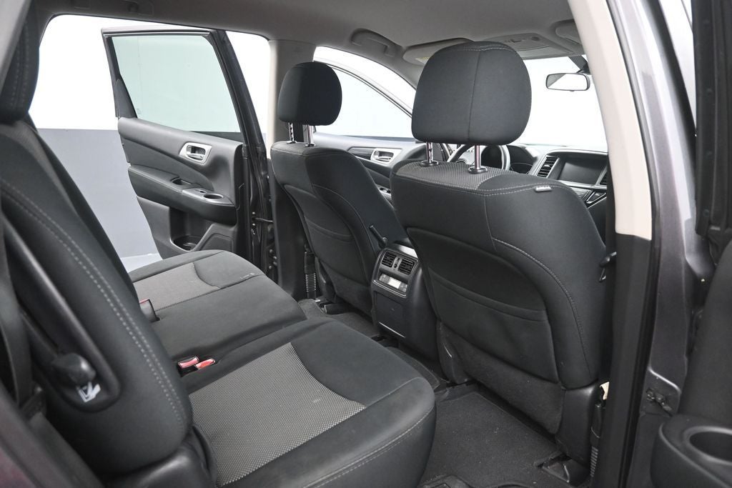 2017 Nissan Pathfinder S