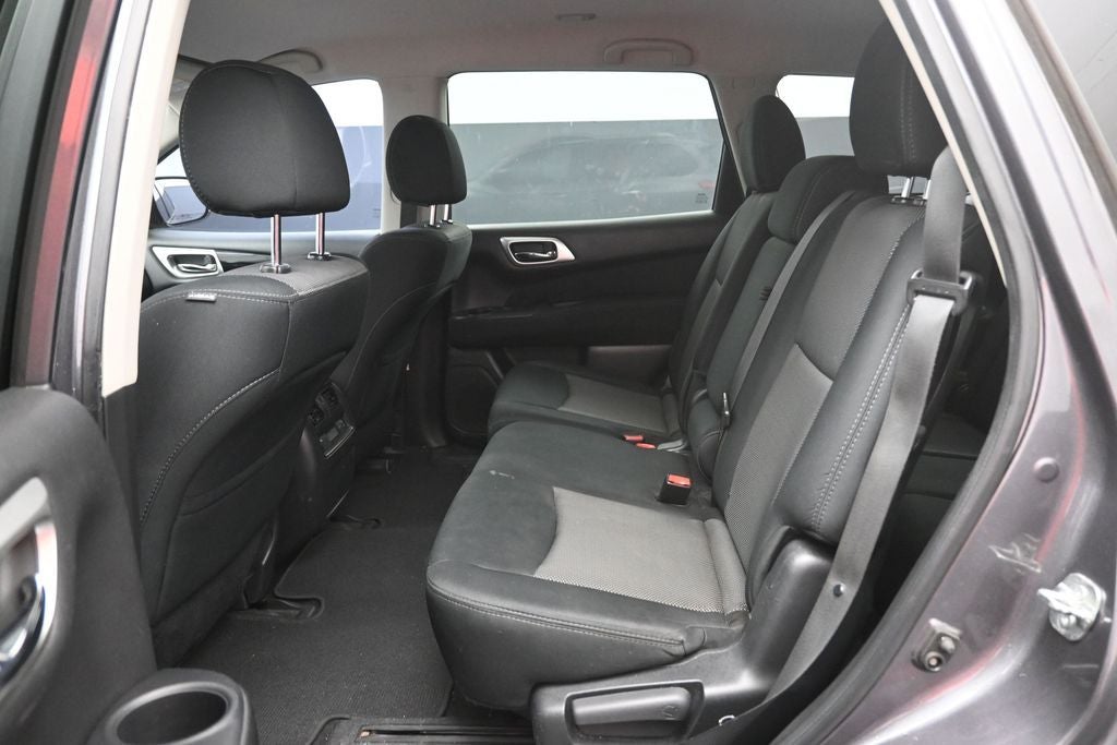 2017 Nissan Pathfinder S