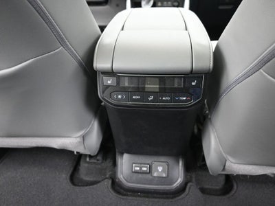 2024 Toyota Highlander Platinum