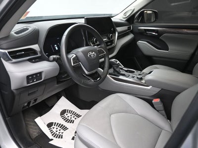 2024 Toyota Highlander Platinum