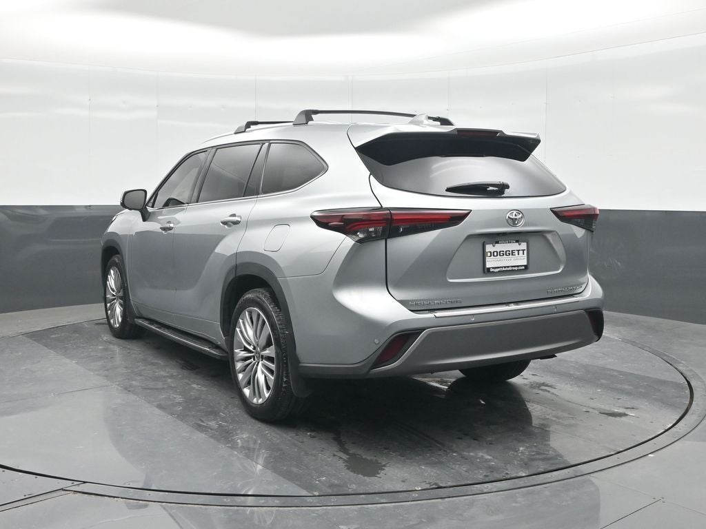 2024 Toyota Highlander Platinum