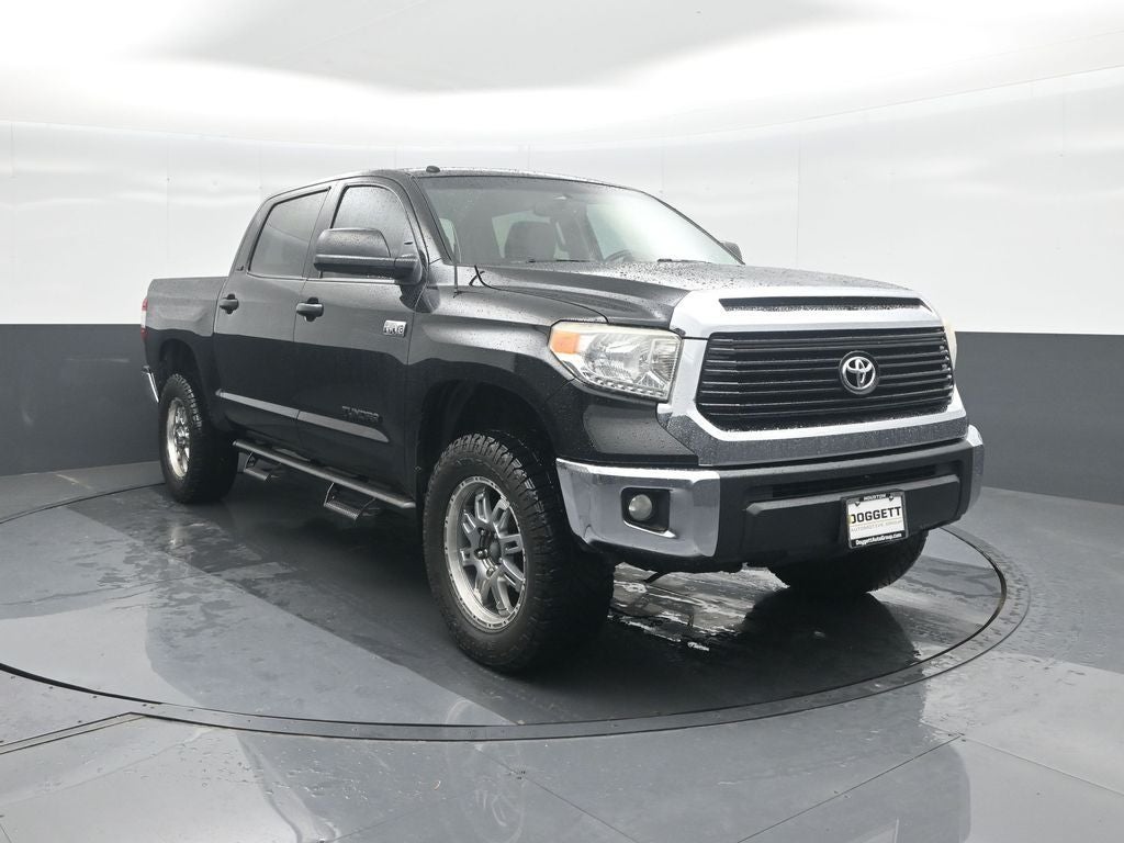 2017 Toyota Tundra SR5