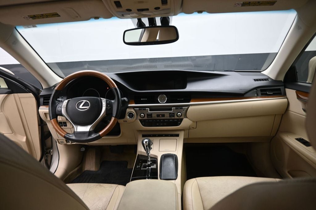2014 Lexus ES 300h