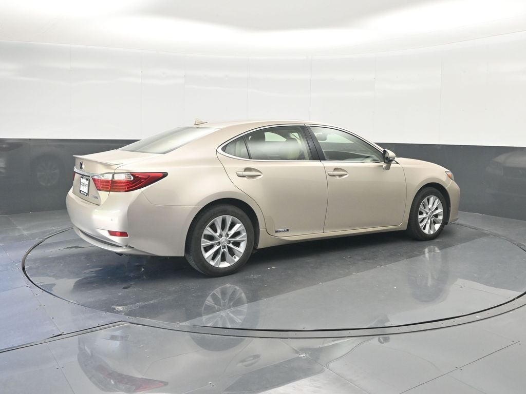 2014 Lexus ES 300h