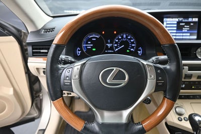 2014 Lexus ES 300h