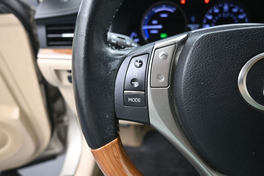 2014 Lexus ES 300h