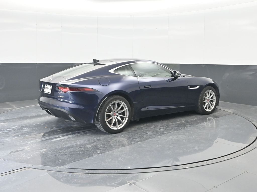 2019 Jaguar F-TYPE P300