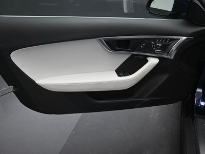 2019 Jaguar F-TYPE P300