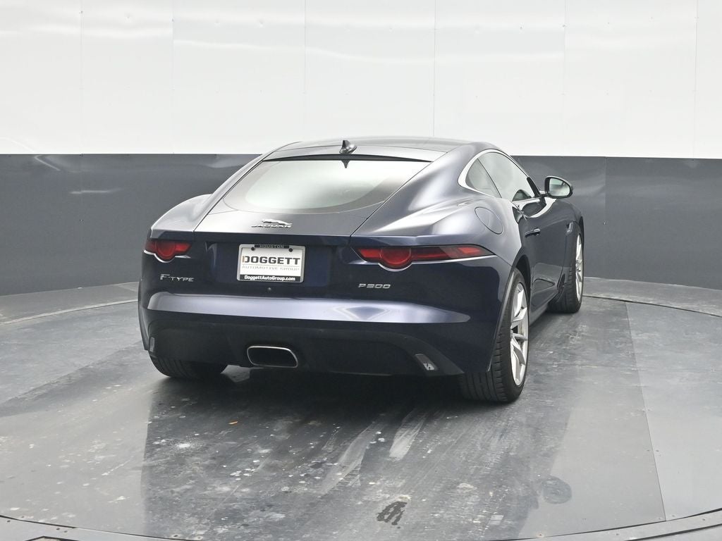 2019 Jaguar F-TYPE P300