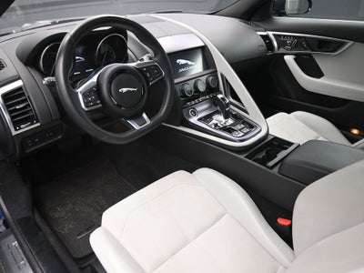 2019 Jaguar F-TYPE P300