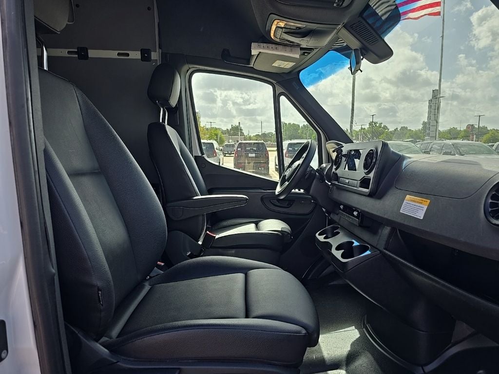 2024 Mercedes-Benz Sprinter 2500 Crew 144 WB