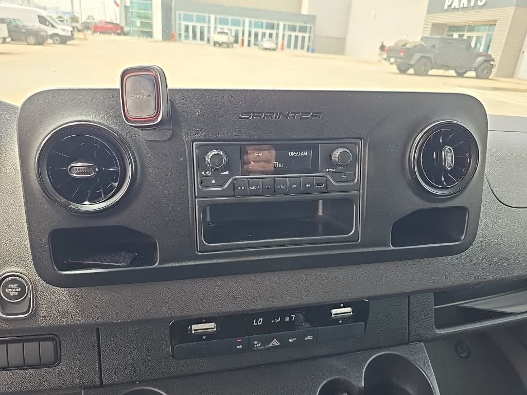 2024 Mercedes-Benz Sprinter 2500 Crew 144 WB