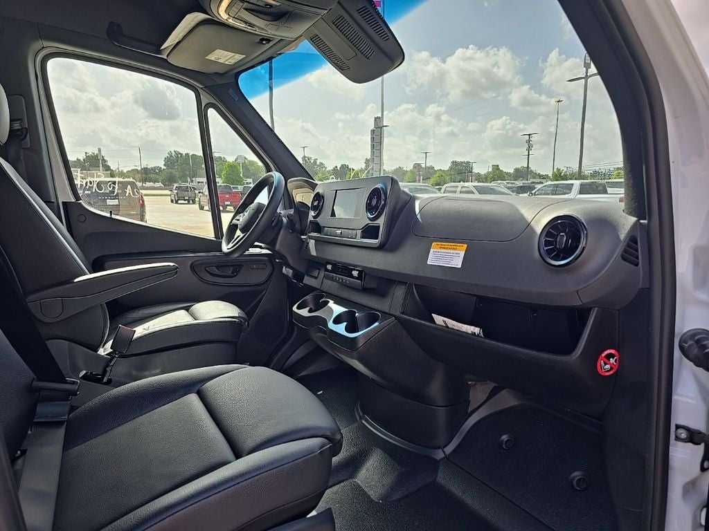 2024 Mercedes-Benz Sprinter 2500 Crew 144 WB