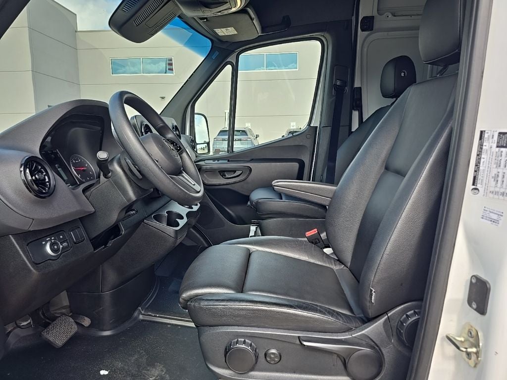 2024 Mercedes-Benz Sprinter 2500 Crew 144 WB