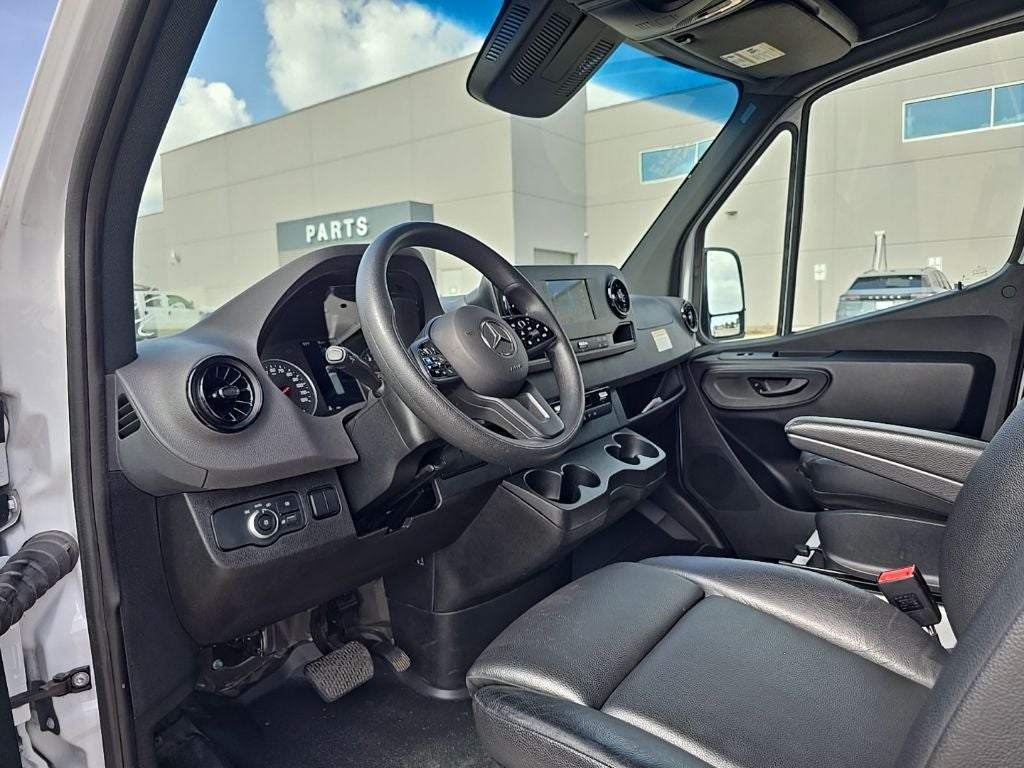 2024 Mercedes-Benz Sprinter 2500 Crew 144 WB