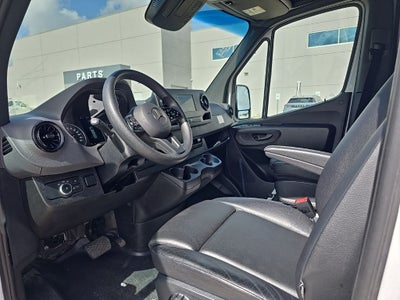 2024 Mercedes-Benz Sprinter 2500 Crew 144 WB