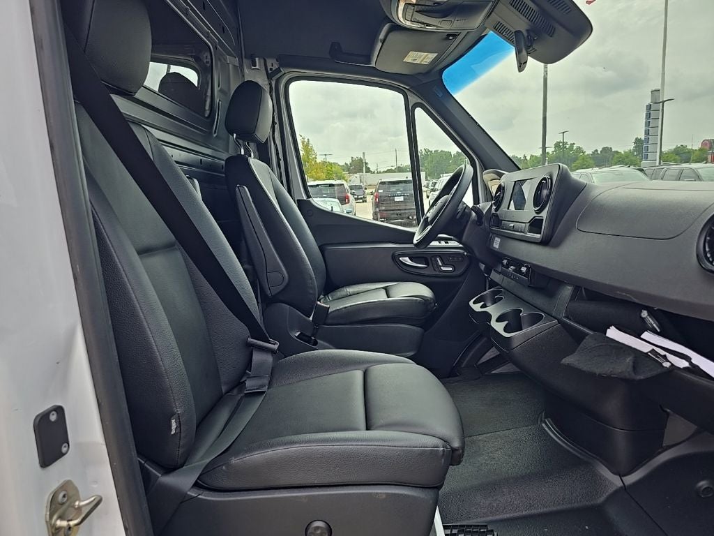 2024 Mercedes-Benz Sprinter 2500 Crew 144 WB