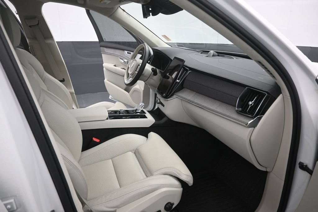 2026 Volvo XC90 B6 Ultra