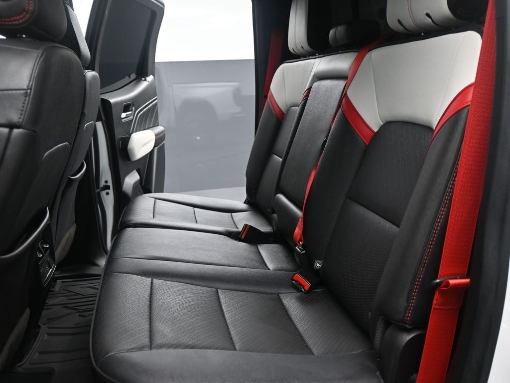 2024 GMC Canyon AT4X