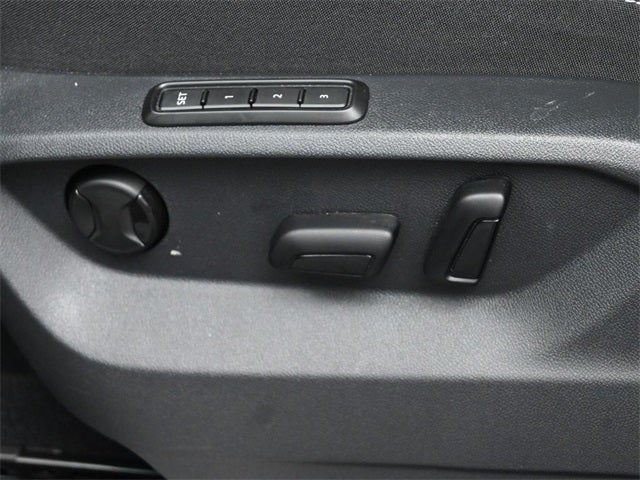 2025 Volkswagen Atlas Cross Sport 2.0T SEL R-Line Black