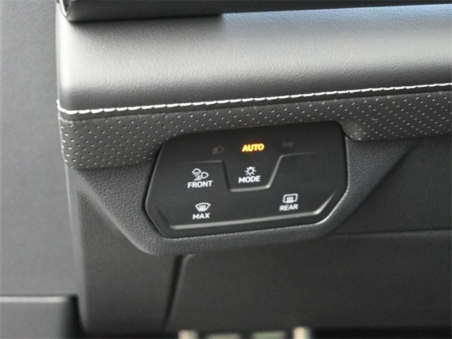 2025 Volkswagen Atlas Cross Sport 2.0T SEL R-Line Black