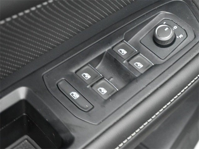 2025 Volkswagen Atlas Cross Sport 2.0T SEL R-Line Black