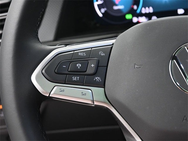 2025 Volkswagen Atlas Cross Sport 2.0T SEL R-Line Black