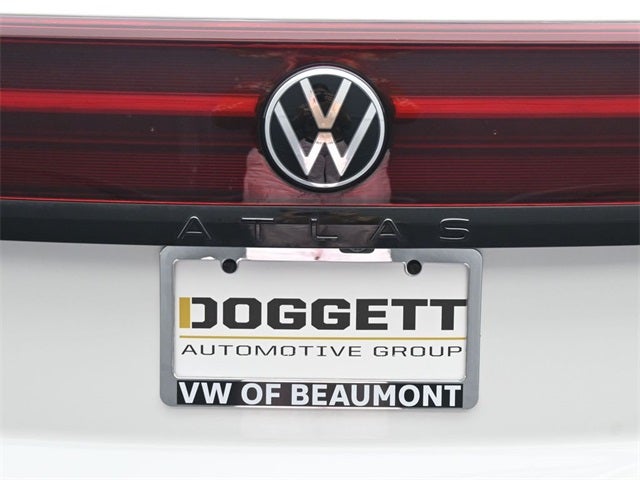 2025 Volkswagen Atlas Cross Sport 2.0T SEL R-Line Black