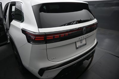 2027 Volkswagen Atlas SEL Premium R-Line