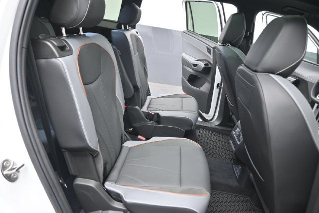 2027 Volkswagen Atlas SEL Premium R-Line